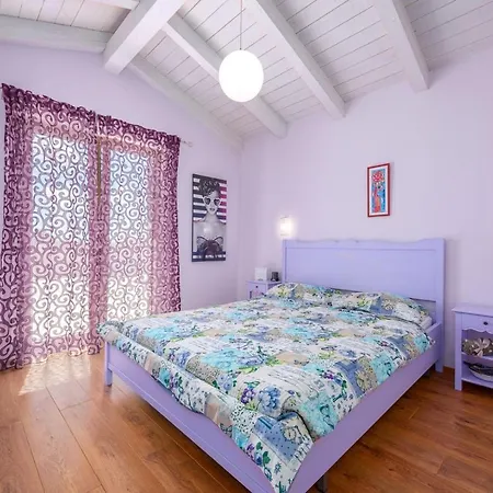 Neo Villa