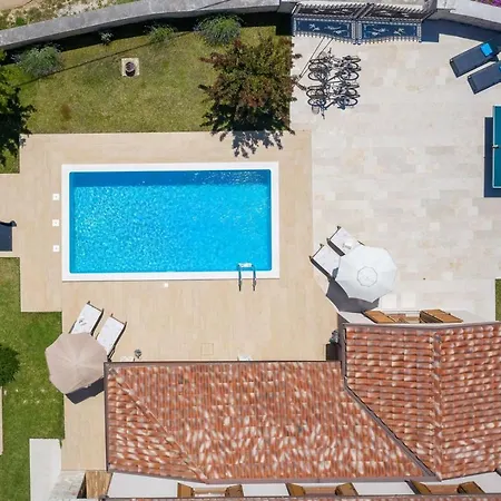 Villa Neo