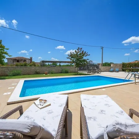 Villa Neo *