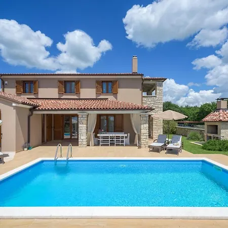 Villa Neo *